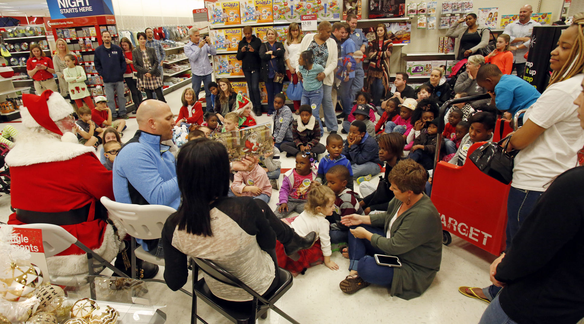 Hudson Foundation shopping with Santa
